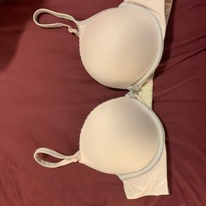 Body by Victoria Push Up Bra